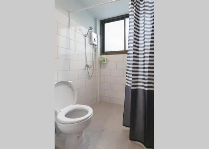 Apartment S2 Silom Large 4-6 Guests Full Kitchen Wifi