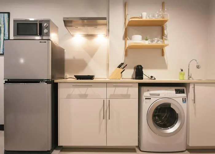 S2 Silom Large 4-6 Guests Full Kitchen Wifi Apartment Bangkok