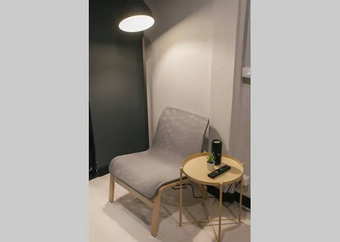S2 Silom Large 4-6 Guests Full Kitchen Wifi Apartment Bangkok