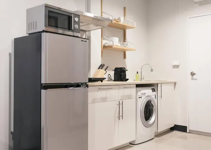Apartment S2 Silom Large 4-6 Guests Full Kitchen Wifi