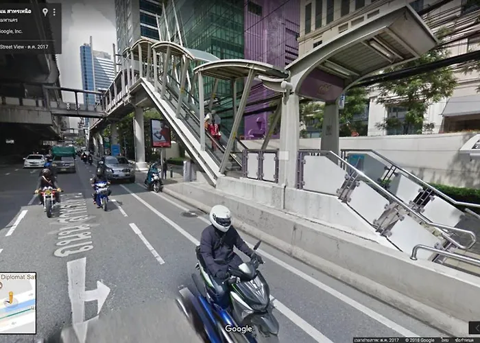Apartment S2 Silom Large 4-6 Guests Full Kitchen Wifi *